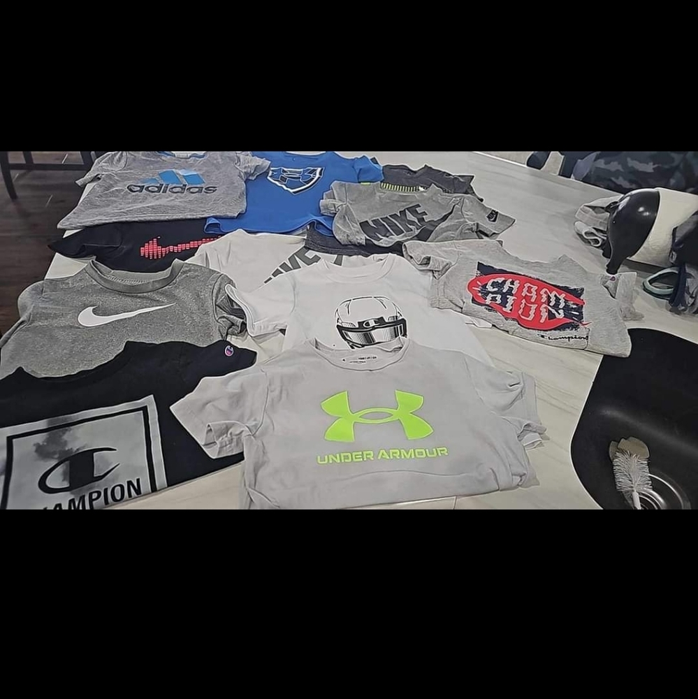 Athletic brand ts in a lot